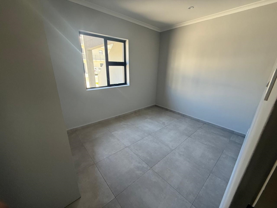To Let 2 Bedroom Property for Rent in Parklands East Western Cape
